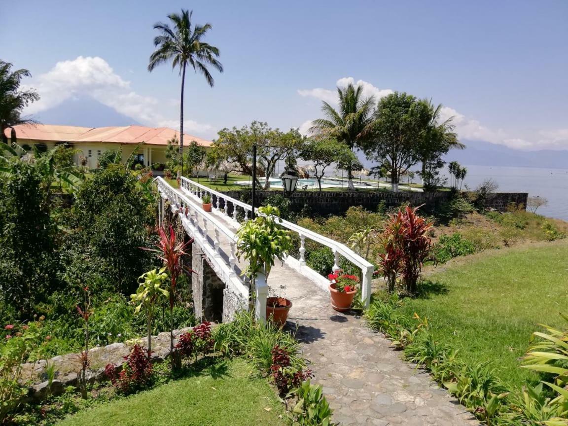 Tzanjuyu Bay Hotel Panajachel Exterior foto